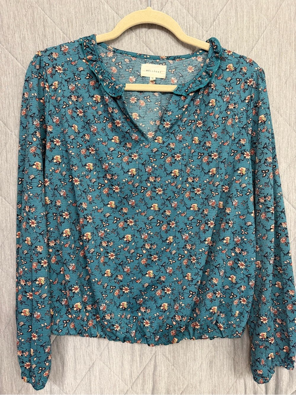 MELLODAY Teal Floral Long Sleeve V-Neck Top